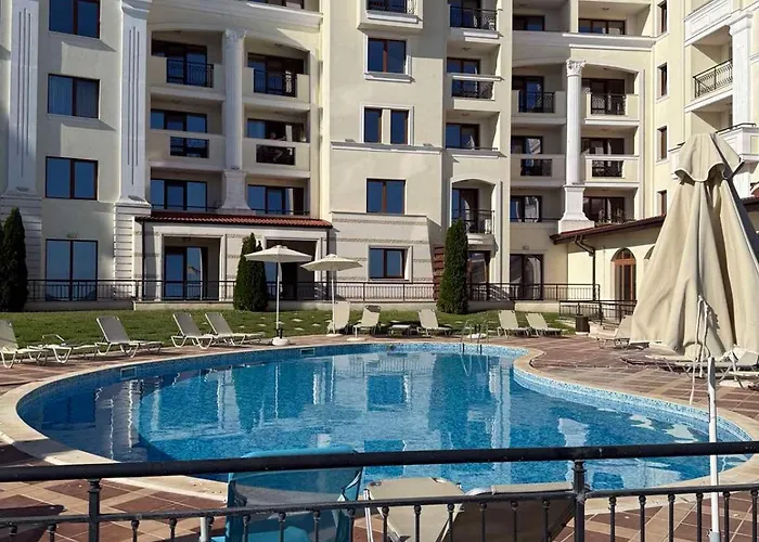 Infinity Blue Apartment-complex Carpe Diem - Free Parking * בלצ'יק