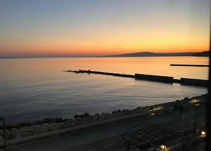 Infinity Blue Apartment-complex Carpe Diem - Free Parking * בלצ'יק