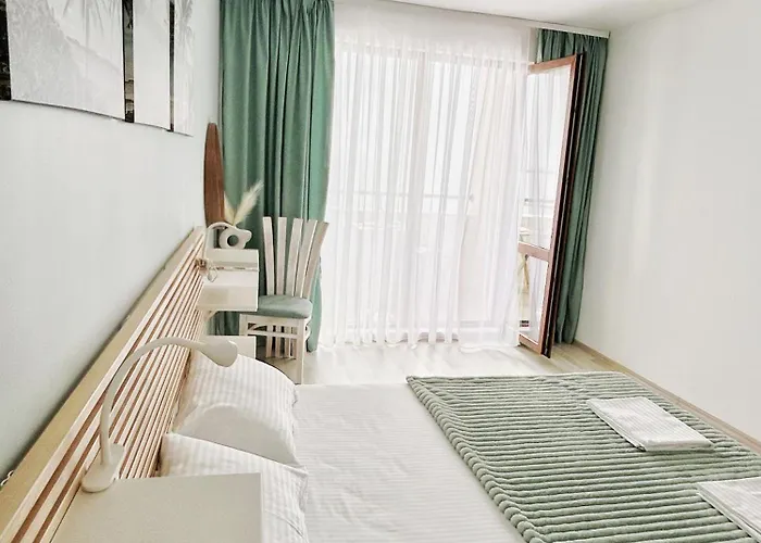 Infinity Blue Apartment-complex Carpe Diem - Free Parking