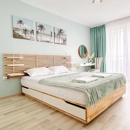 Infinity Blue Apartment-complex Carpe Diem - Free Parking