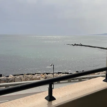 Daire Infinity Blue Apartment-complex Carpe Diem - Free Parking *