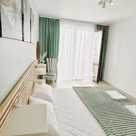 Infinity Blue Apartment-complex Carpe Diem - Free Parking