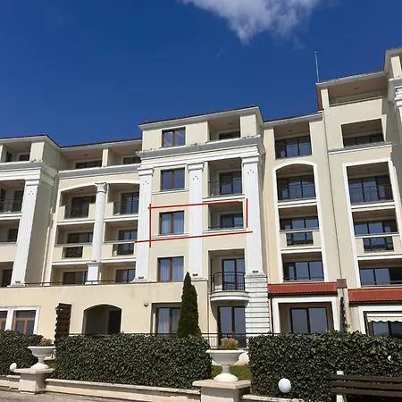 Апартамент Infinity Blue Apartment-complex Carpe Diem - Free Parking Балчик